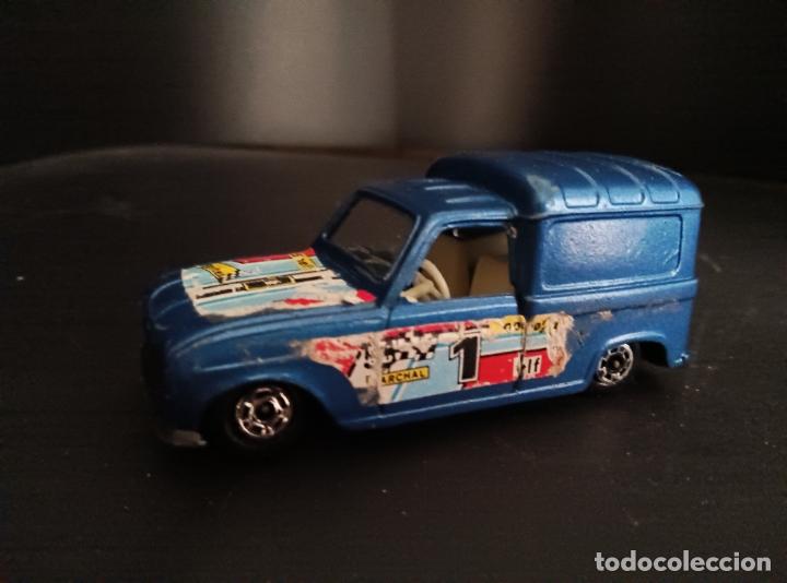 Coches a escala: VAN RENAULT 4, MIRA DIECAST METAL, VEHICULO ANTIGUO- 8,5x3,5x4,5cm. MADE IN SPAIN