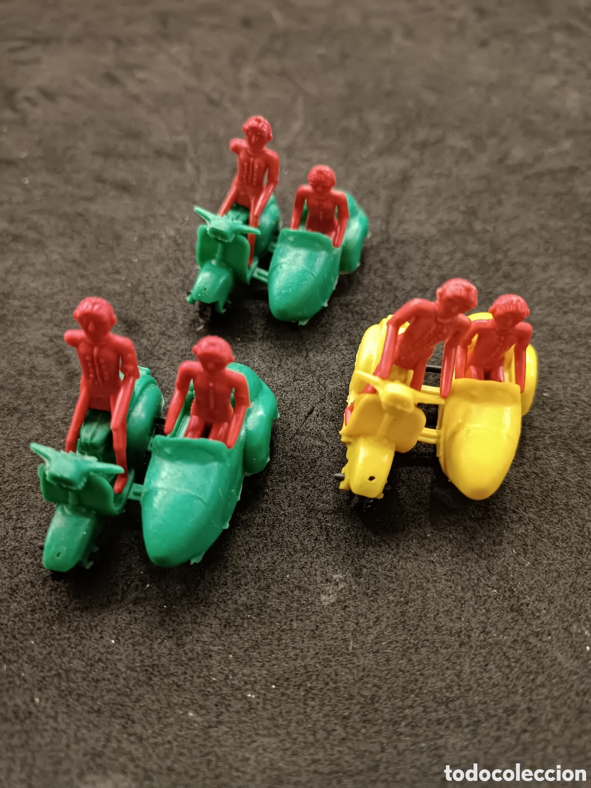 Coches a escala: Lote 3 motos vespas Zix