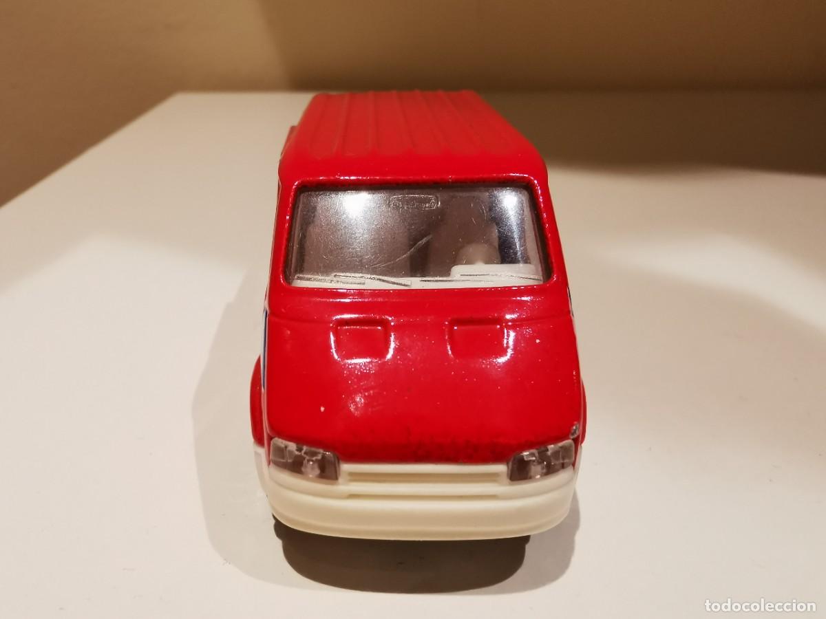 Coches a escala: Majorette Ford Transit 1/64 - Foto 3
