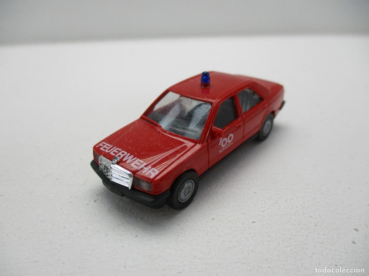 Coches a escala: COCHE ESCALA 1:87 REF B8 - Foto 1