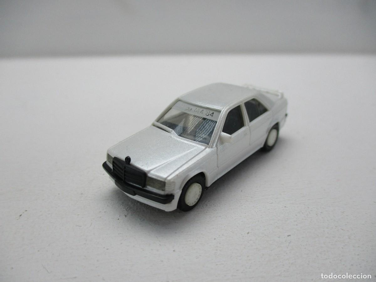 Coches a escala: COCHE ESCALA 1:87 REF B9 - Foto 1