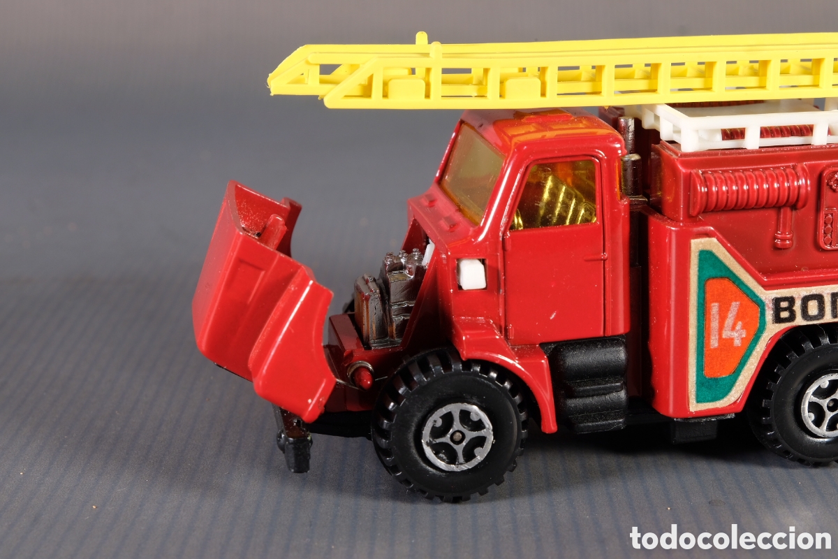 Coches a escala: Cami&oacute;n Volvo de Bomberos Guisval - Foto 3