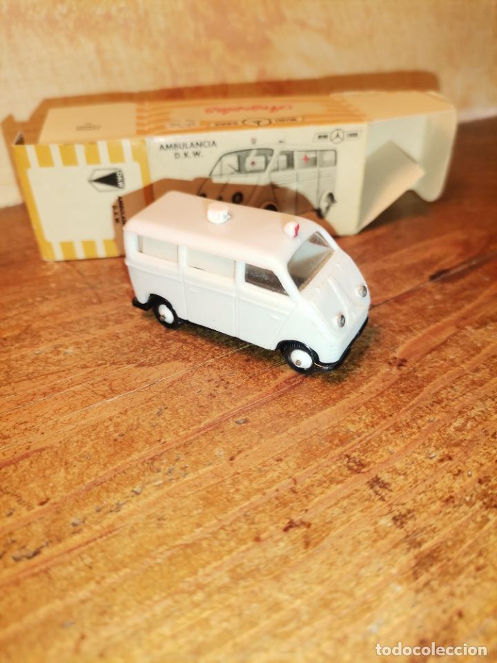 Coches a escala: Anguplas DKW ambulancia - Foto 1