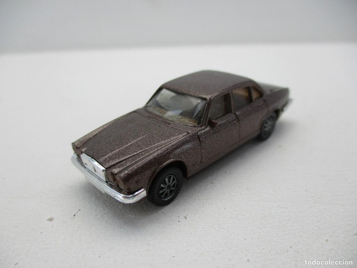 Coches a escala: COCHE ESCALA 1:87 REF SL - Foto 1