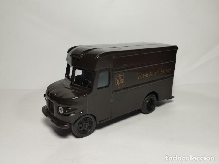 Voitures &agrave; l'&eacute;chelle: FURGONETA GMC MFG UNITED PARCEL SERVICE TRANSPORTES UPS DE VITESSE MIRA DESCRIPCION