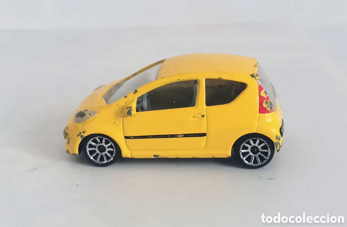Coches a escala: PEUGEOT 107 / MAJORETTE / 1:55 - Foto 6