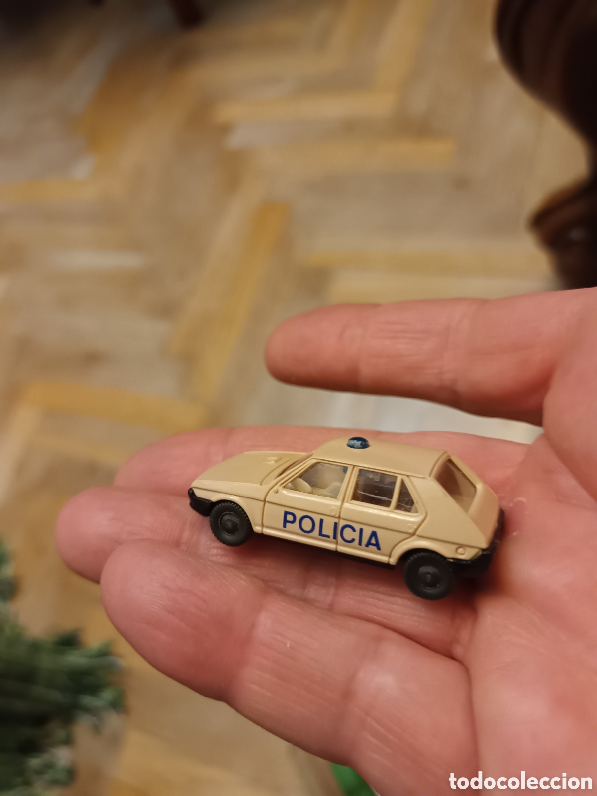 Coches a escala: SEAT RITMO POLICIA NACIONAL. IBERTREN. ESCALA H O. BUEN ESTADO