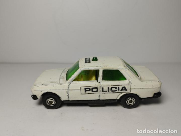 Coches a escala: SEAT 131 POLICIA DE GUISVAL CAMPEON 1,64 primera serie