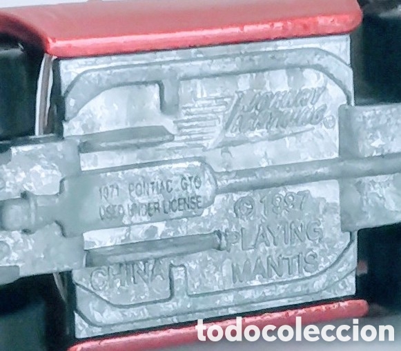Coches a escala: PLAYING MANTIS/ JOHNNY LIGHTNING/ 1:64 APROX - Foto 5