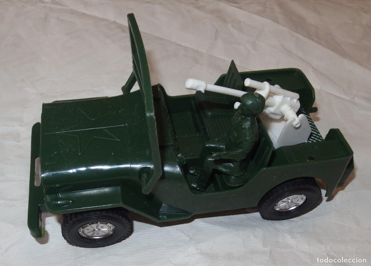 Coches a escala: JEEP MILITAR FABRICADO POR JALBE,A&Ntilde;OS 80
