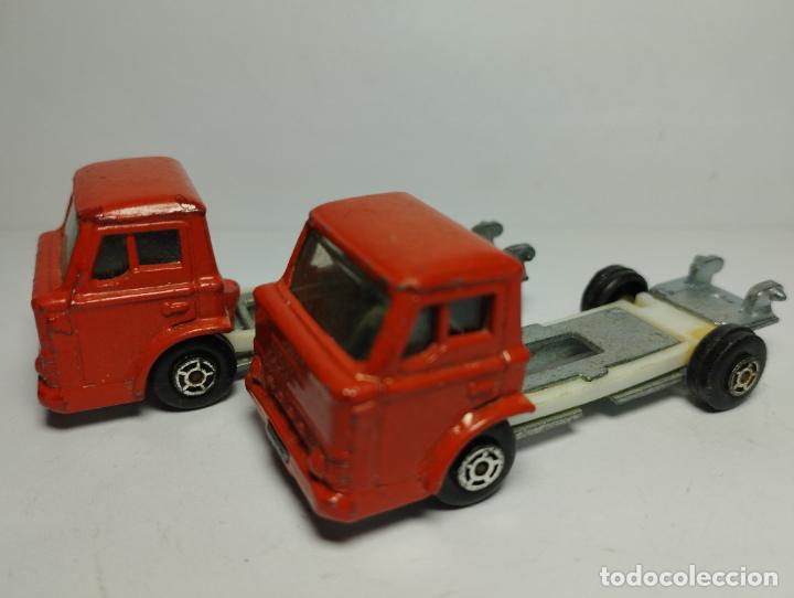 Coches a escala: LOTE DE 2 CAMION FORD CARGO DE GUISVAL 1,64