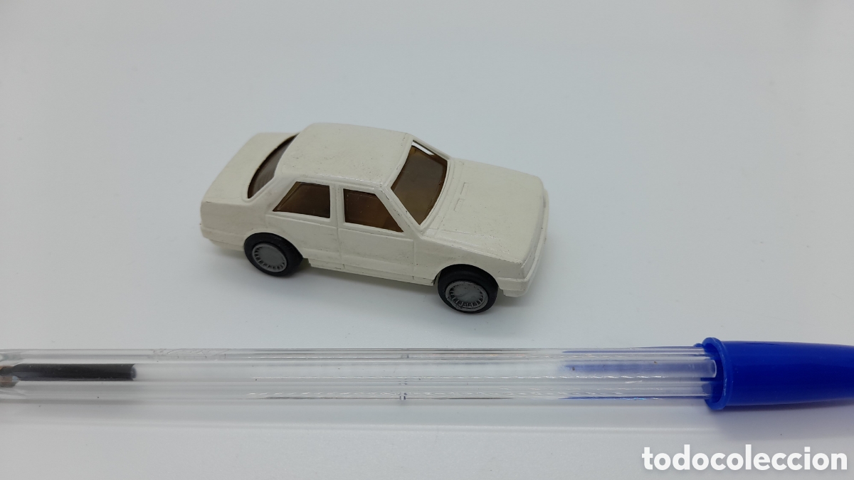 Coches a escala: ANTIGUO COCHE FORD ORION, DE TRANSPLASTIC. - Foto 1