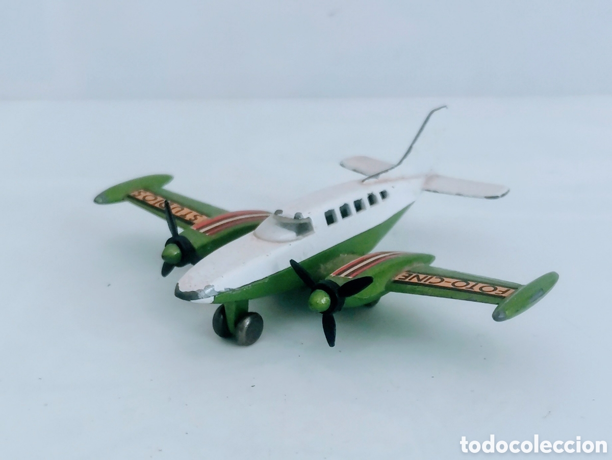 Auto in scala: CESSNA 402 / MADE IN SPAIN / PILEN /