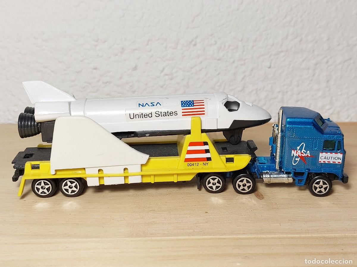 Coches a escala: GUISVAL : ANTIGUO CAMION TRANSPORTE NASA REMOLQUE COHETE ESPACIAL REF. 07008 A&Ntilde;OS 80