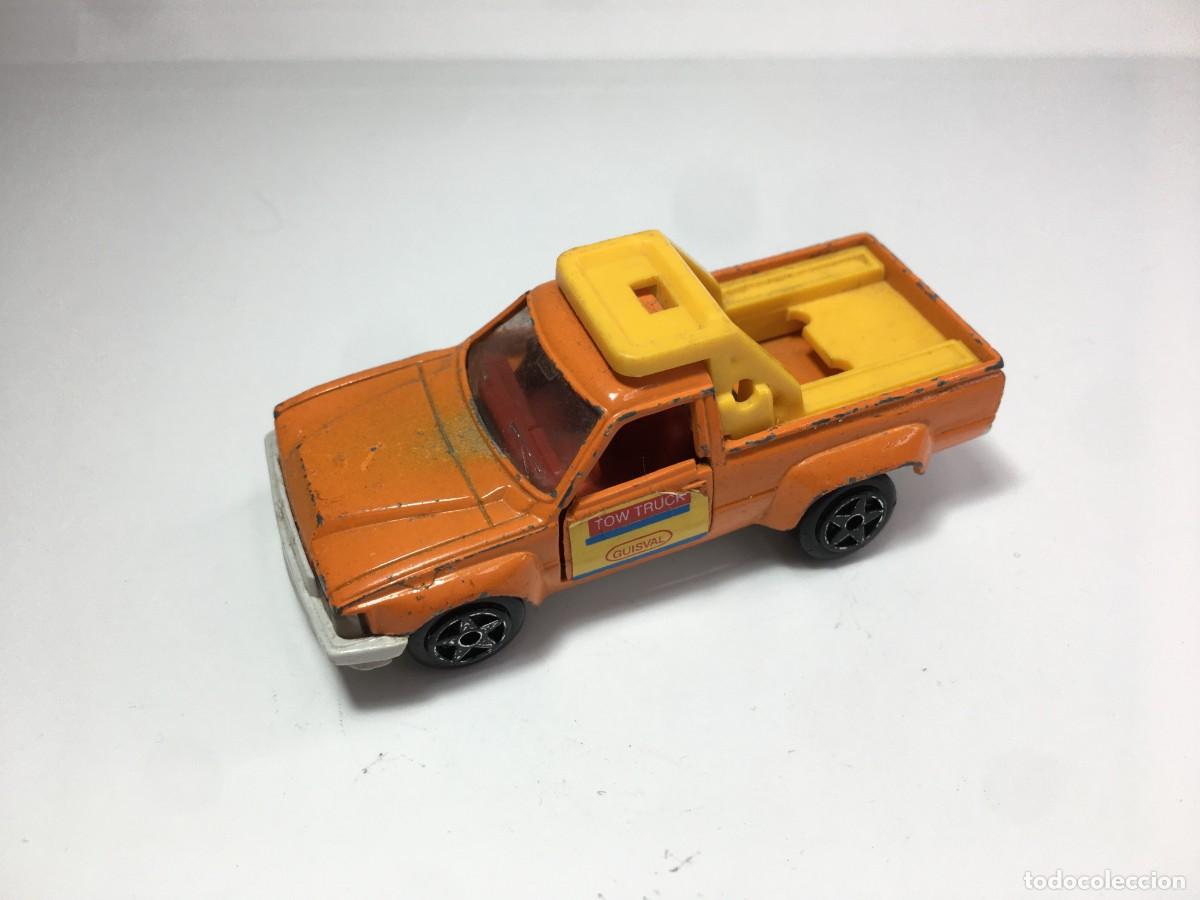 Coches a escala: TOYOTA HILUX DE GUISVAL 1/64