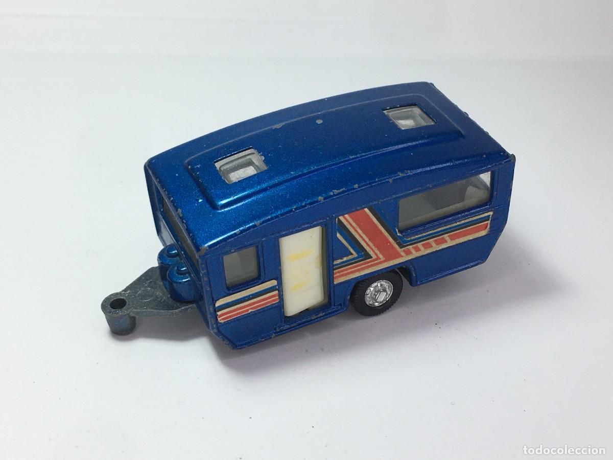 Auto in scala: CARAVANA ROULOTTE DE MIRA 1/64