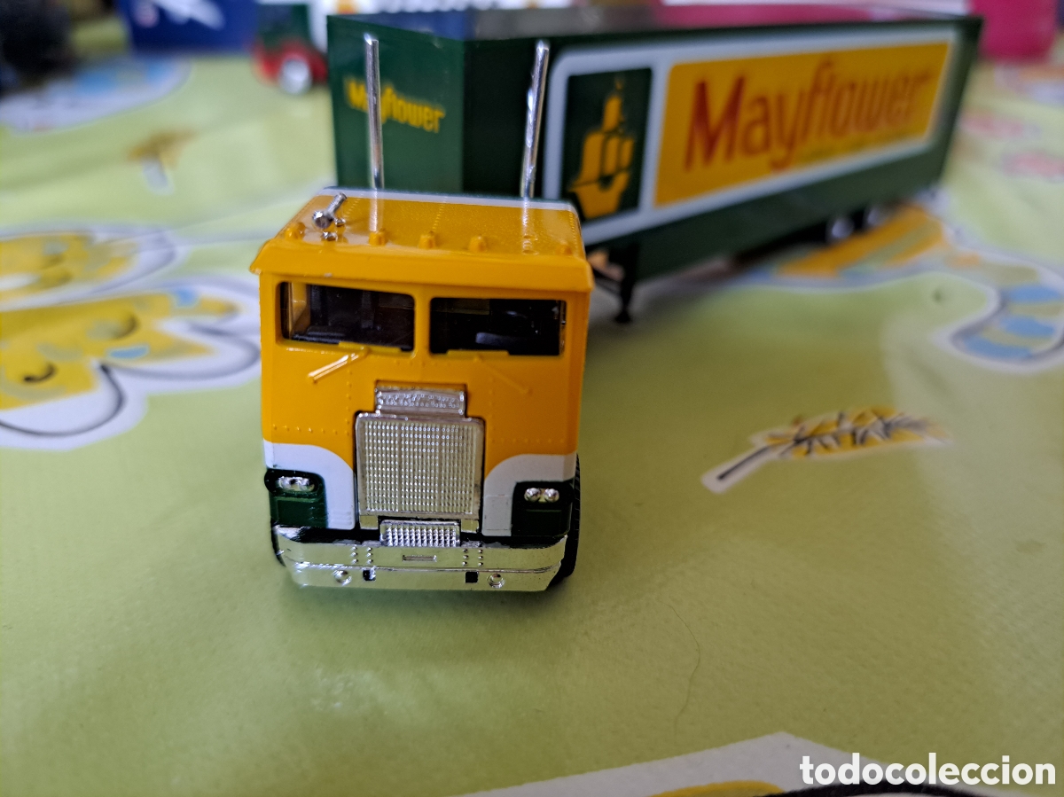 Coches a escala: HERPA 1/87 Mayflower - Foto 2