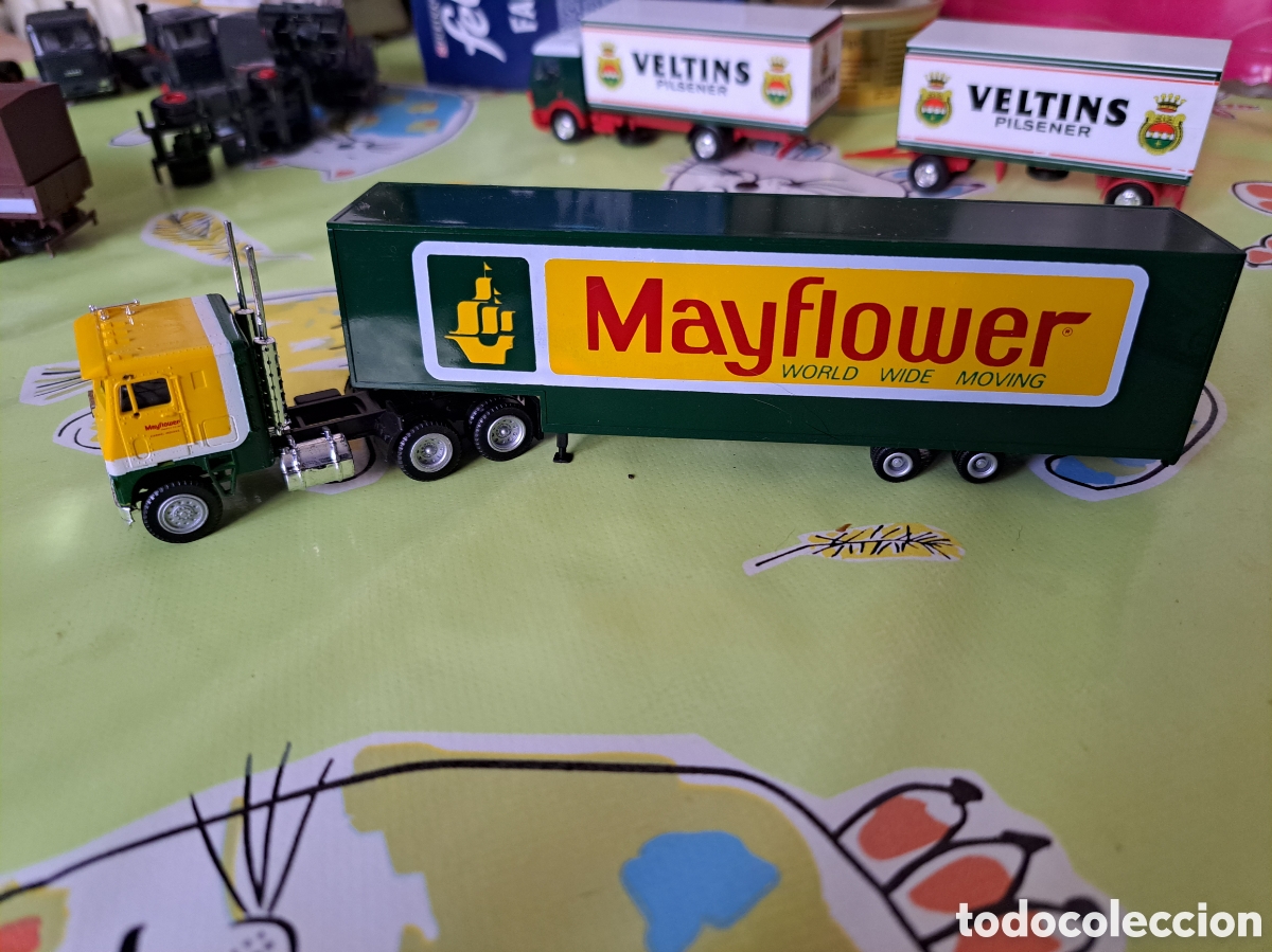Coches a escala: HERPA 1/87 Mayflower - Foto 1