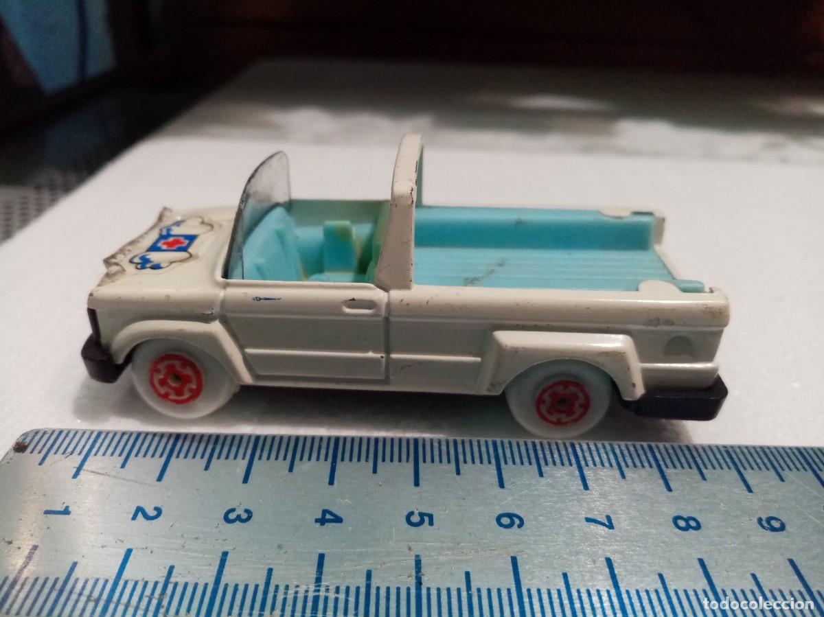 Coches a escala: AMBULANCIA CHIQUIVAL ESC. 1/64 ECHO EN ESPA&Ntilde;A POR GUISVAL, COCHE