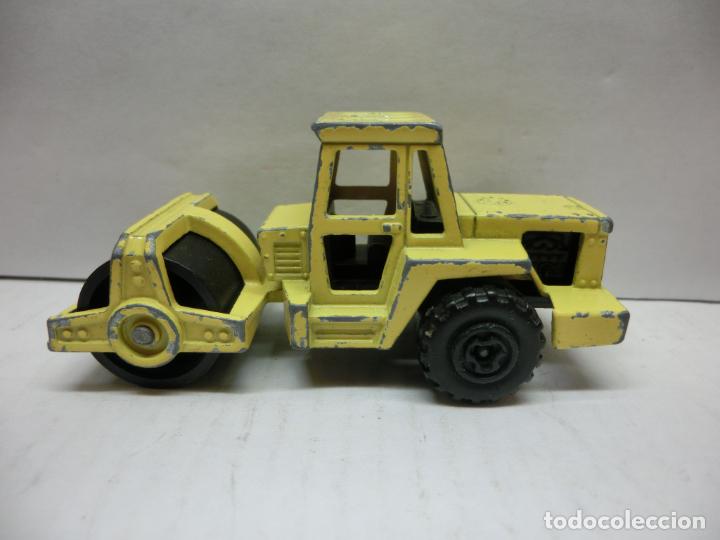 Coches a escala: APISONADORA - MAJORETTE - 1/64 APROX - Foto 3