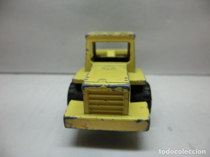 Coches a escala: APISONADORA - MAJORETTE - 1/64 APROX - Foto 4