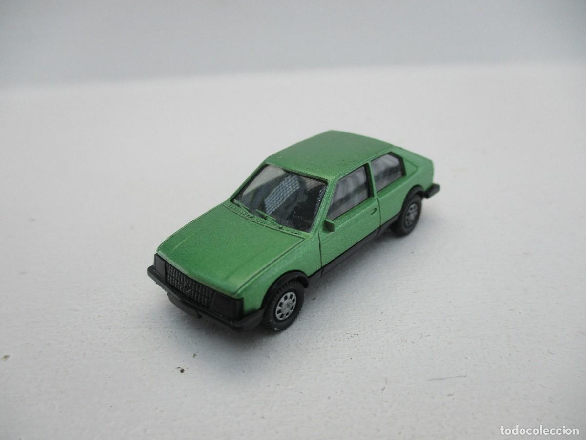 Coches a escala: COCHE ESCALA 1:87 REF B2 - Foto 1