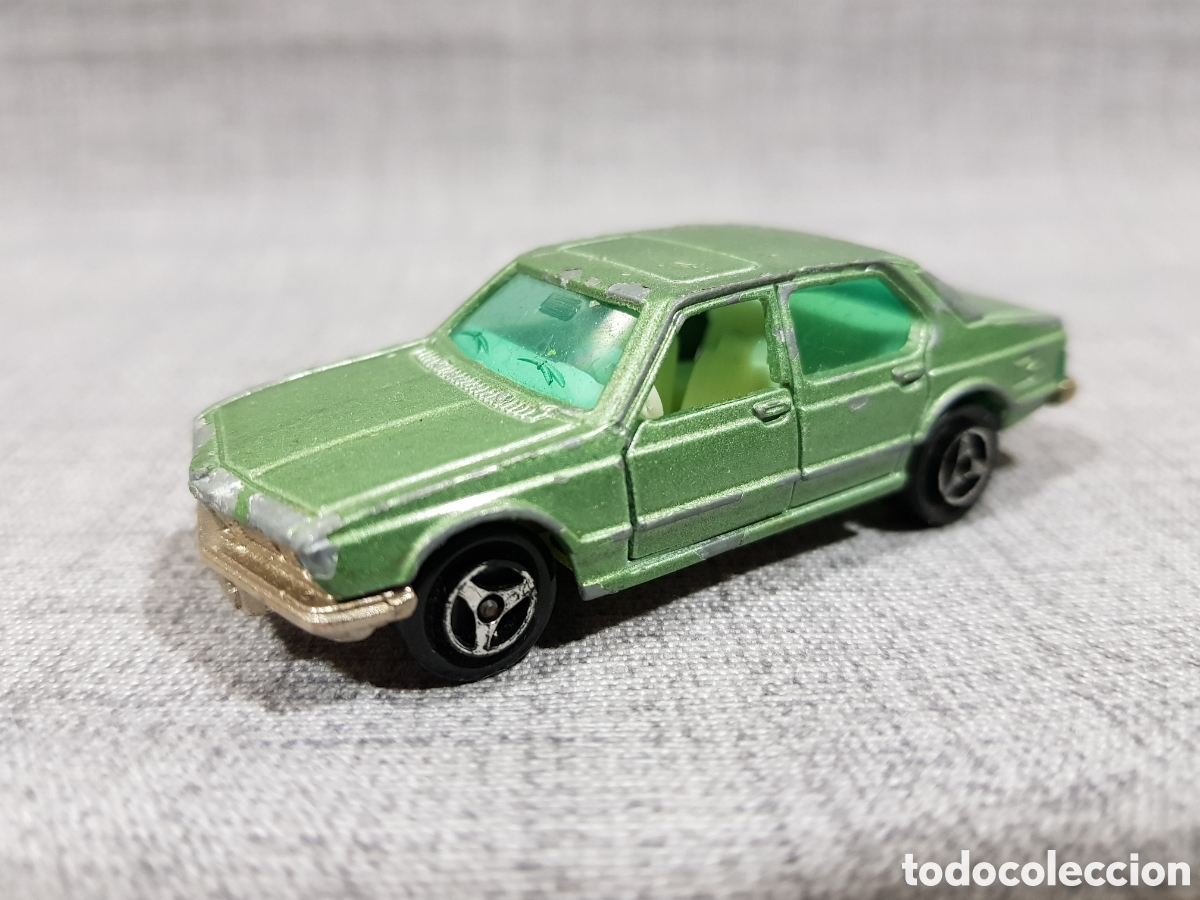 Coches a escala: MAJORETTE BMW 733 N⁰256 ESCALA 1/60