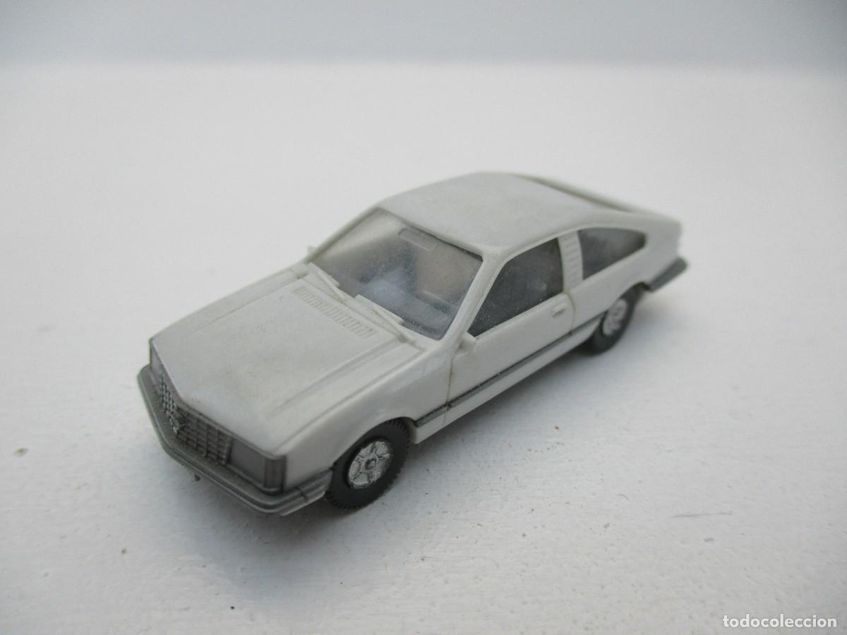 Coches a escala: COCHE ESCALA 1:87 REF B11 - Foto 1