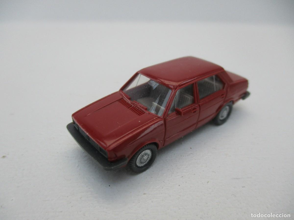 Coches a escala: COCHE ESCALA 1:87 REF B11 - Foto 1