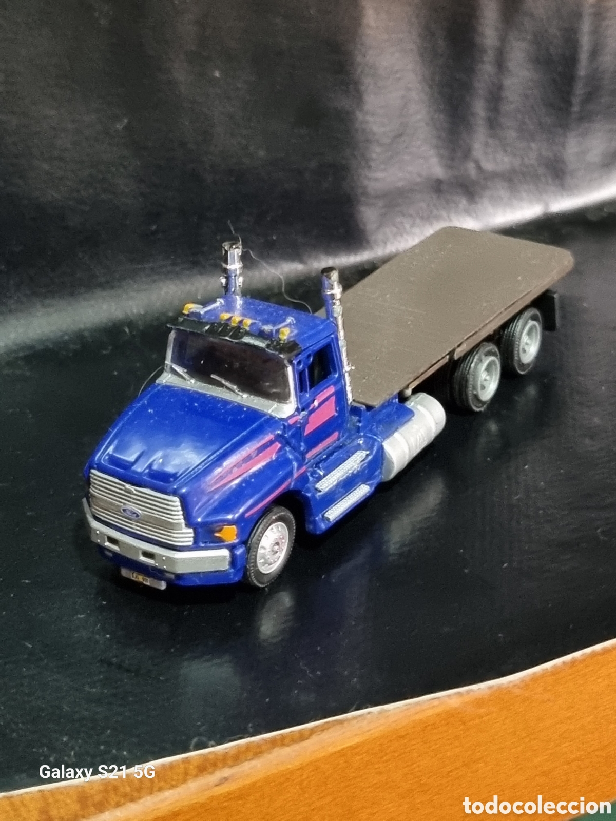 Coches a escala: CAMION 11 CENT&Iacute;METROS - Foto 1