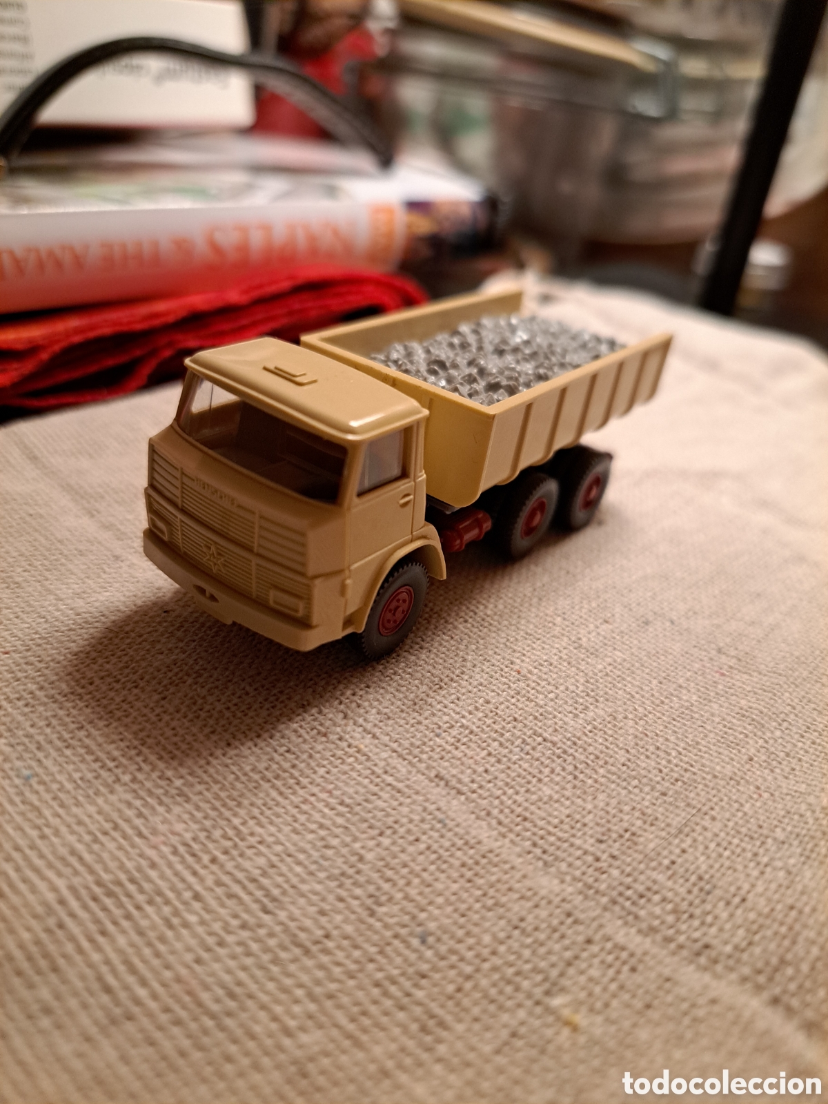 Coches a escala: WIKING, Henschel HS 16 - Foto 1