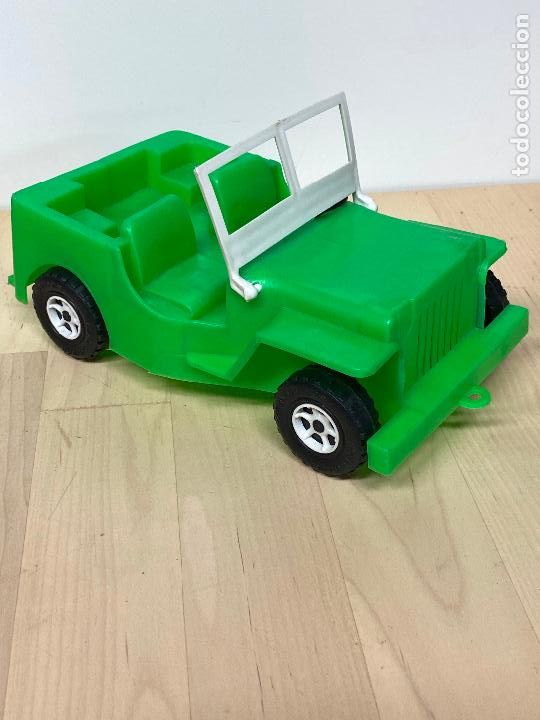 Coches a escala: Jeep DE GUTFER en plastico - Foto 1