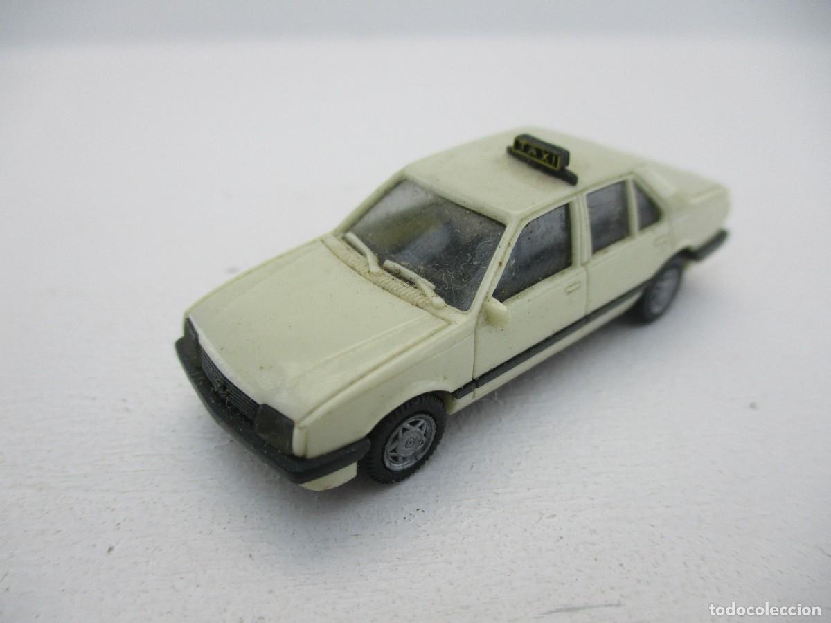 Coches a escala: COCHE ESCALA 1:87 REF B2 - Foto 1