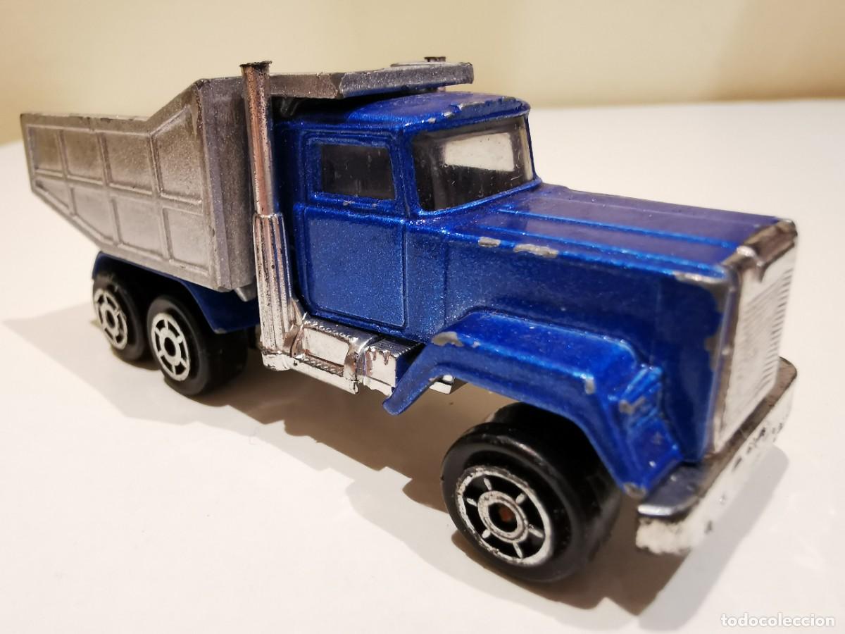 Coches a escala: Mack Dump Truck Majorette 1/64