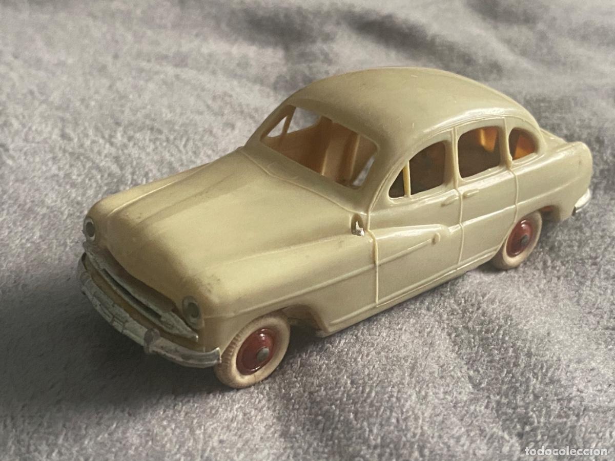 Coches a escala: ANTIGUO COCHE NOREV VEDETTE 54 BLANCO