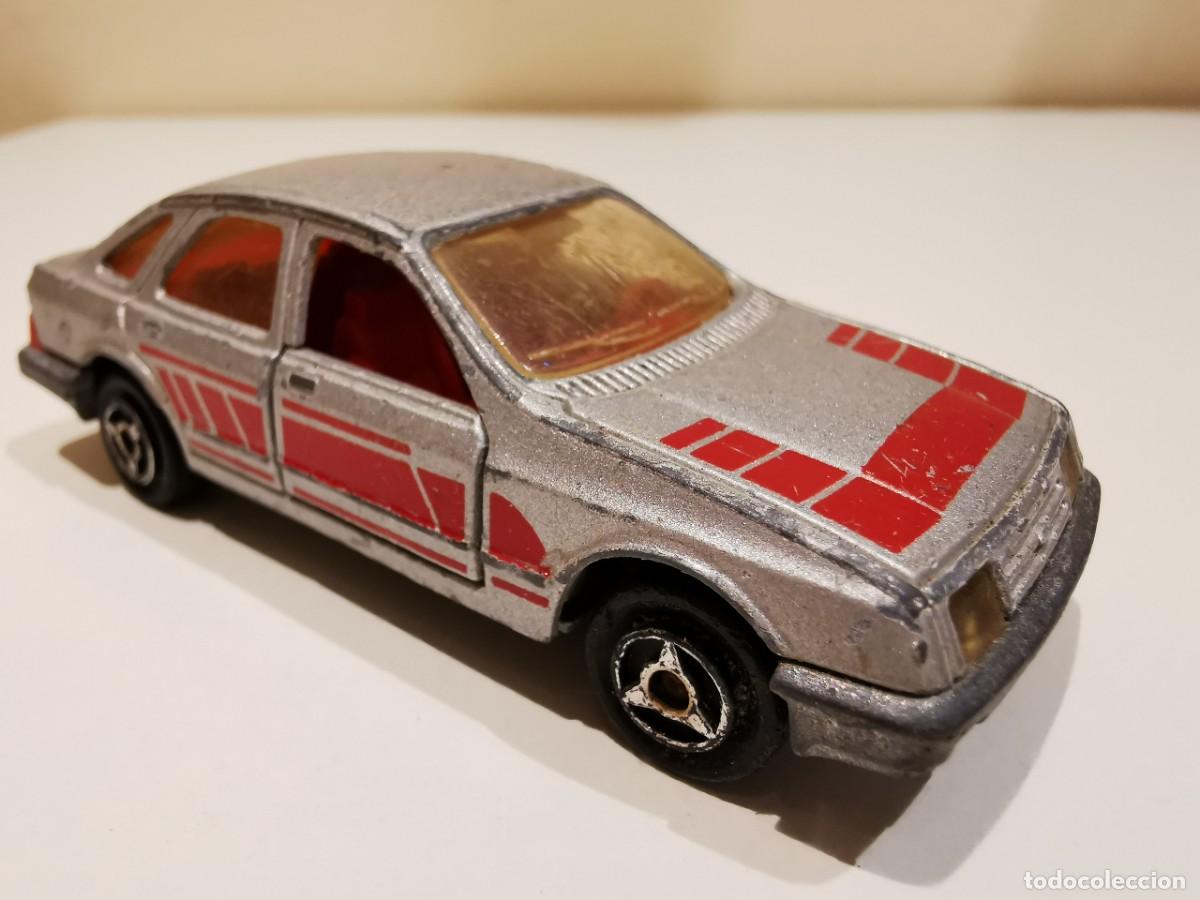 Coches a escala: Ford Sierra Majorette 1/64