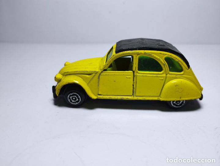 Coches a escala: CITROEN 2 CV AMARILLO DE GUISVAL CAMPEON 1,64 BUENO
