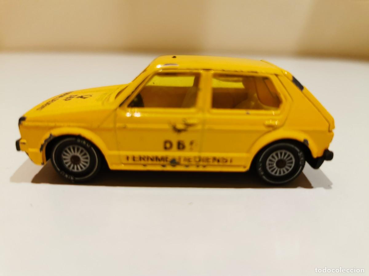 Coches a escala: VW Golf LS Siku 1/64 - Foto 3