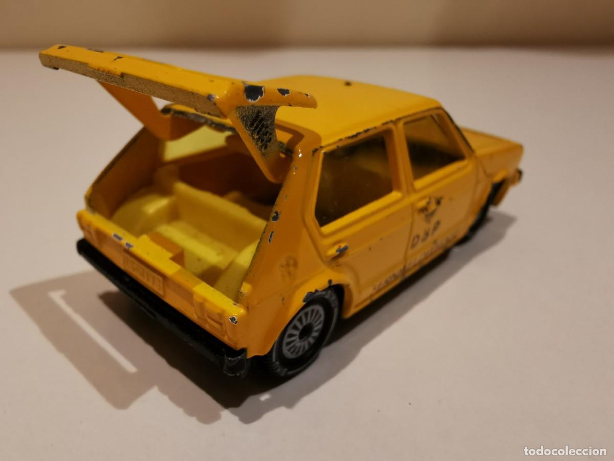 Coches a escala: VW Golf LS Siku 1/64 - Foto 5