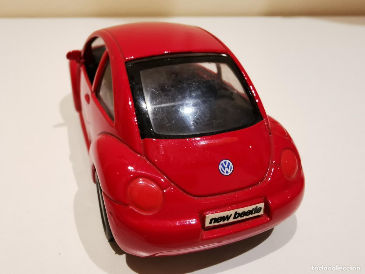 Coches a escala: VW Beetle Maisto 1/37 - Foto 4
