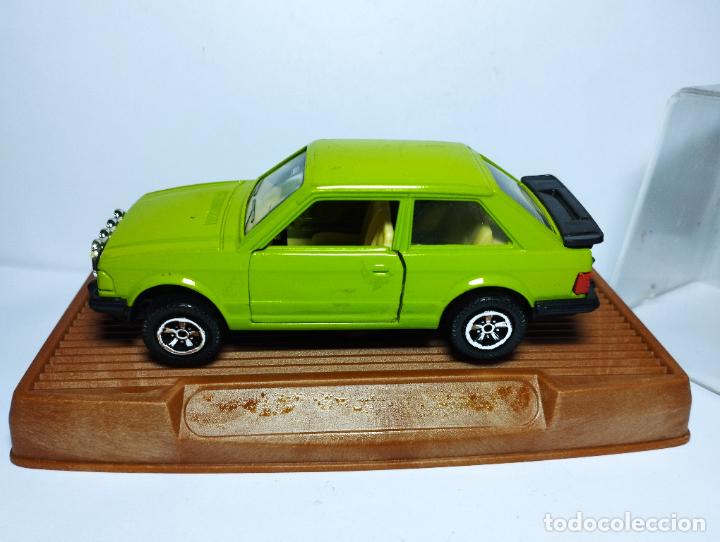 Coches a escala: FORD ESCORT XR3 DE GUISVAL ESCORPION CON CAJA 1,37