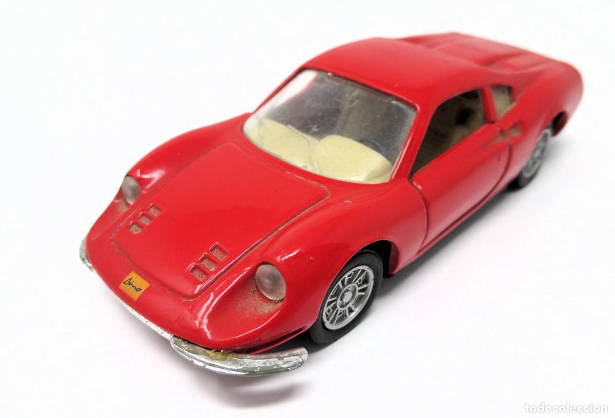 Coches a escala: Ferrari Dino 246 GT de Maisto - Escala 1/36