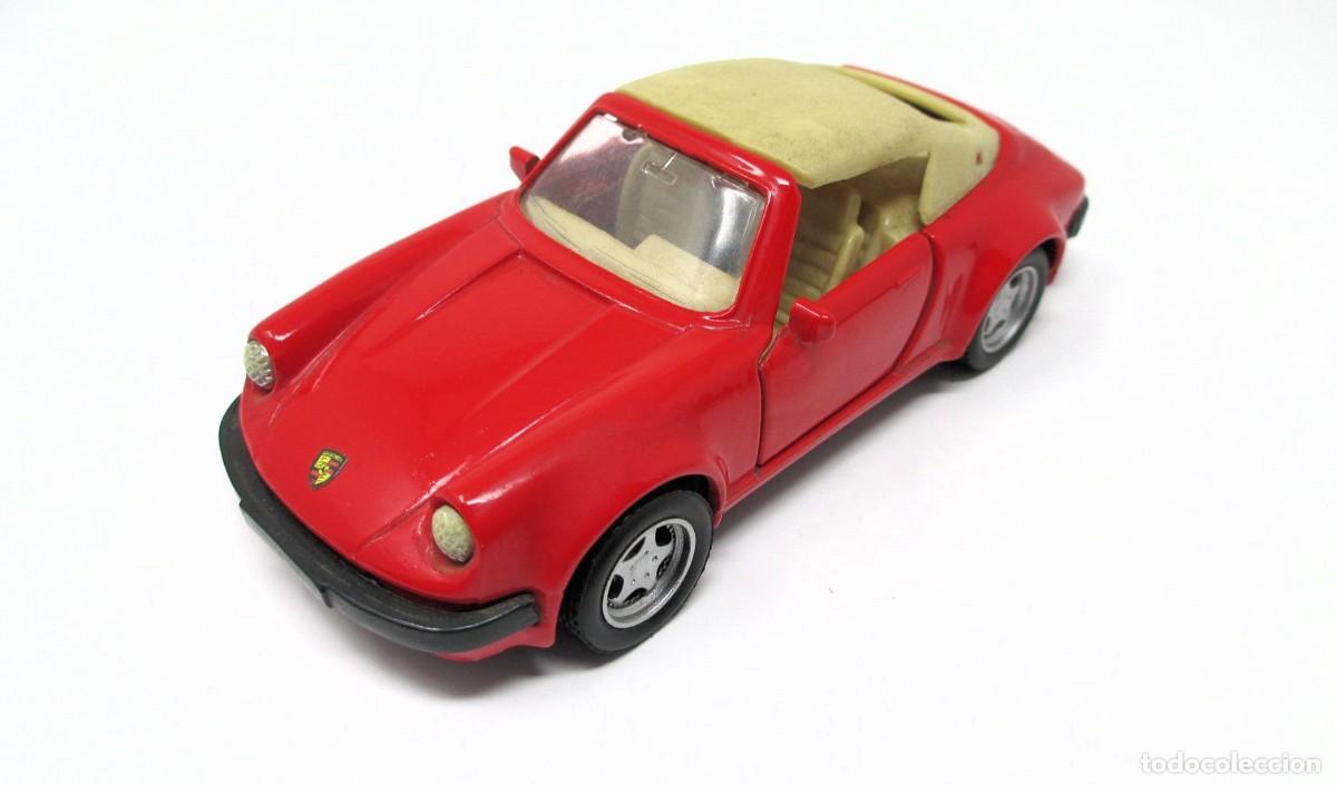 Coches a escala: Porsche 911 SC de Maisto - Escala 1/36