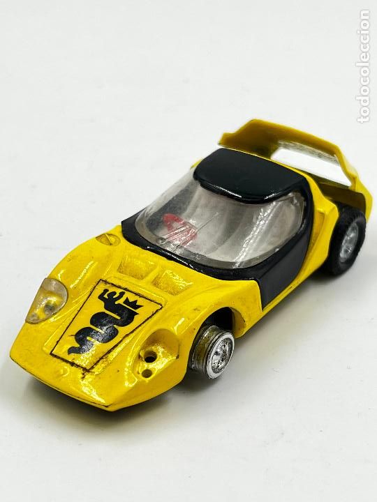 Coches a escala: ALFA ROMEO 33 SCARABEO