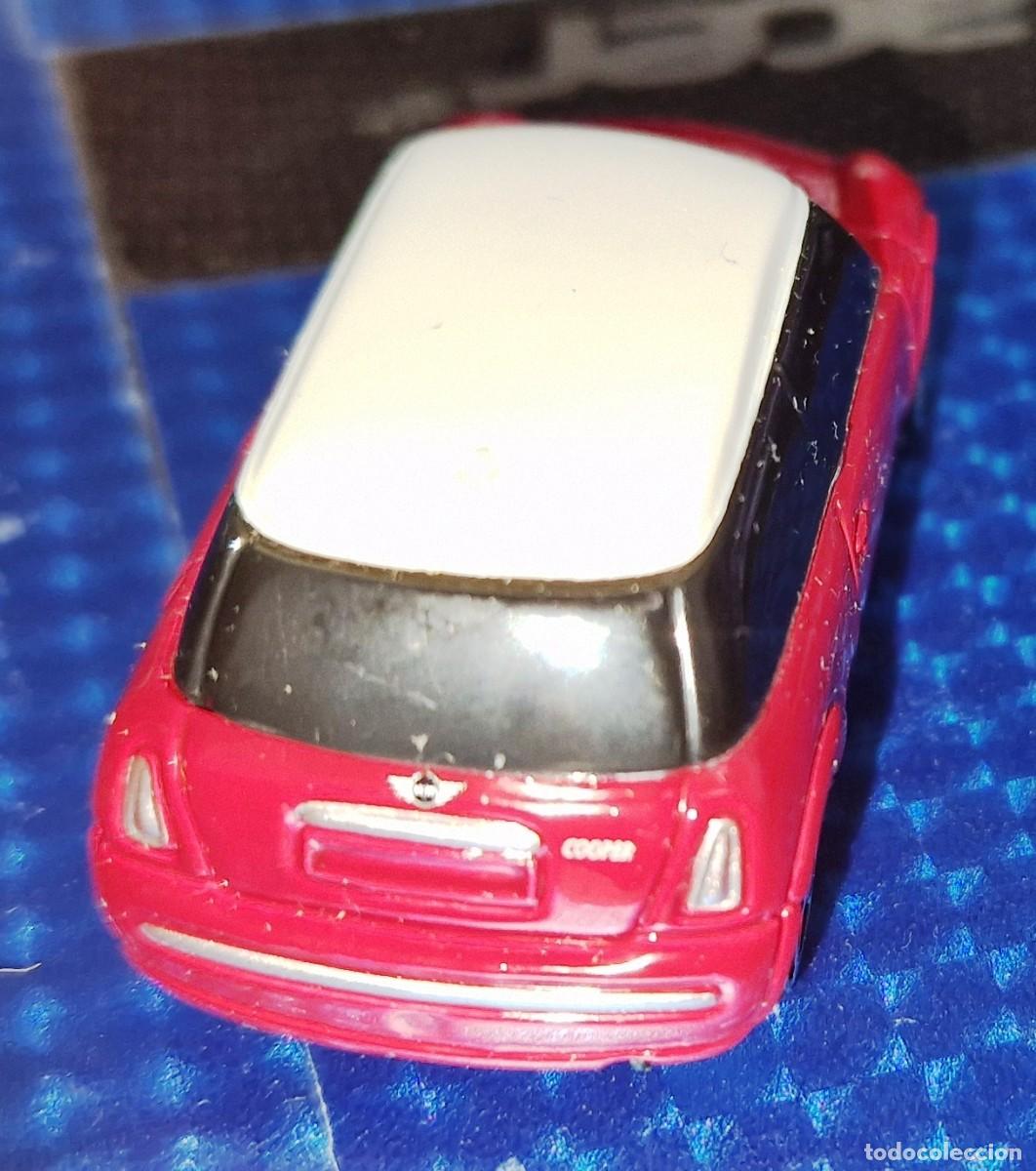 Coches a escala: Mini Cooper Welly 1/64 - Foto 4