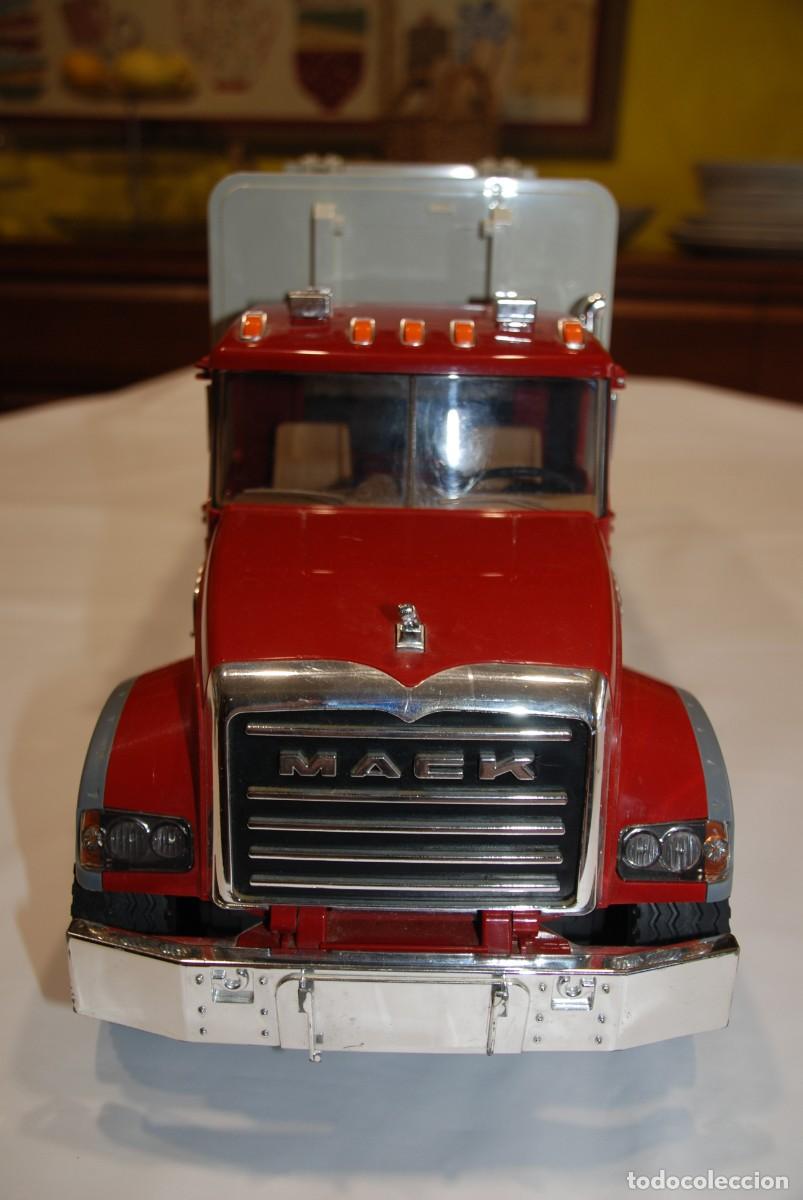 Coches a escala: camion Bruder de basura. - Foto 2