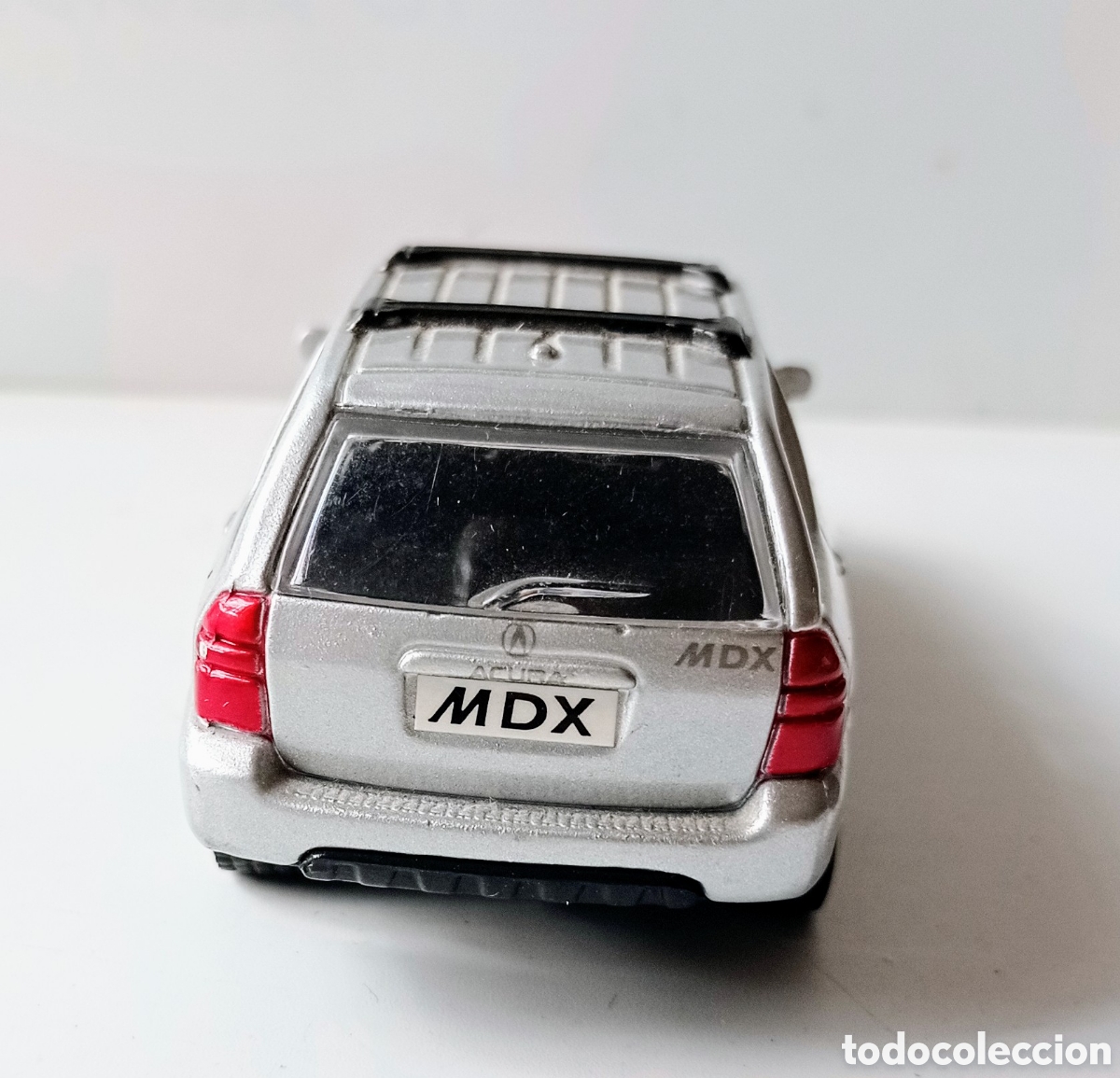 Coches a escala: ACURA MDX -MAISTO - 1/36 - Foto 4