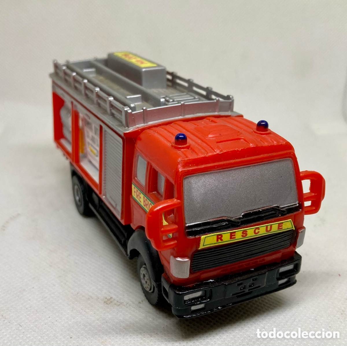 Coches a escala: CAMI&Oacute;N DE BOMBEROS NUEVO - Foto 4