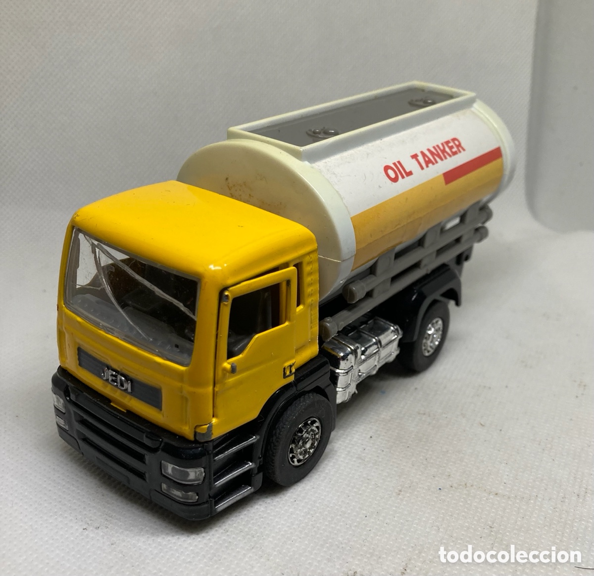 Coches a escala: CAMI&Oacute;N TRANSPORTE OIL COMO NUEVO - Foto 1