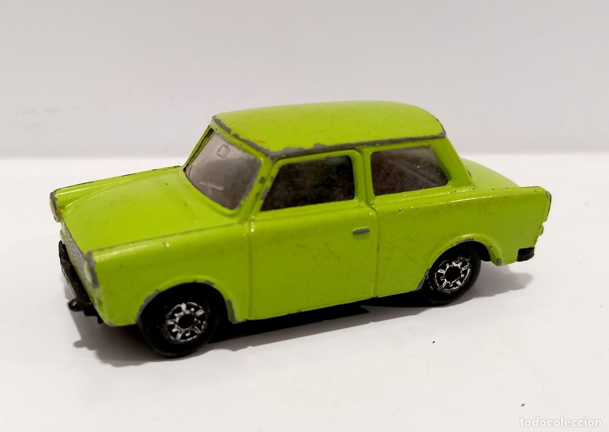 Coches a escala: MAISTO 1:64 TRABANT RDA - Foto 2